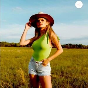 NWT Kittenish neon green one shoulder bodysuit size large